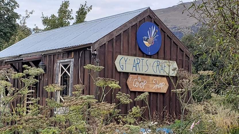 Glenorchy arts and crafts co-op shop