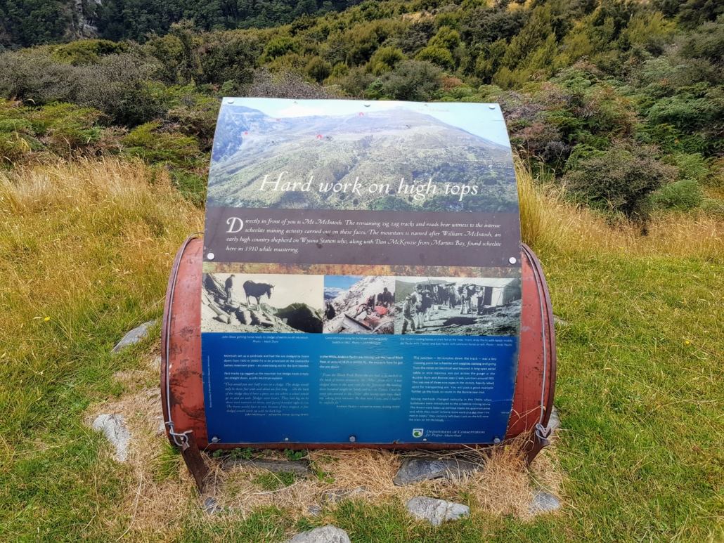 History information display on Mt Judah